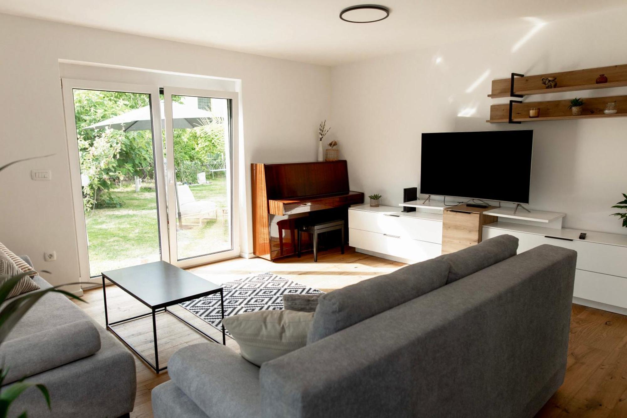 Aura Apartments Zirovnica Room photo